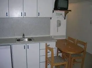 Violin Apartments Тургутрейс 0*,